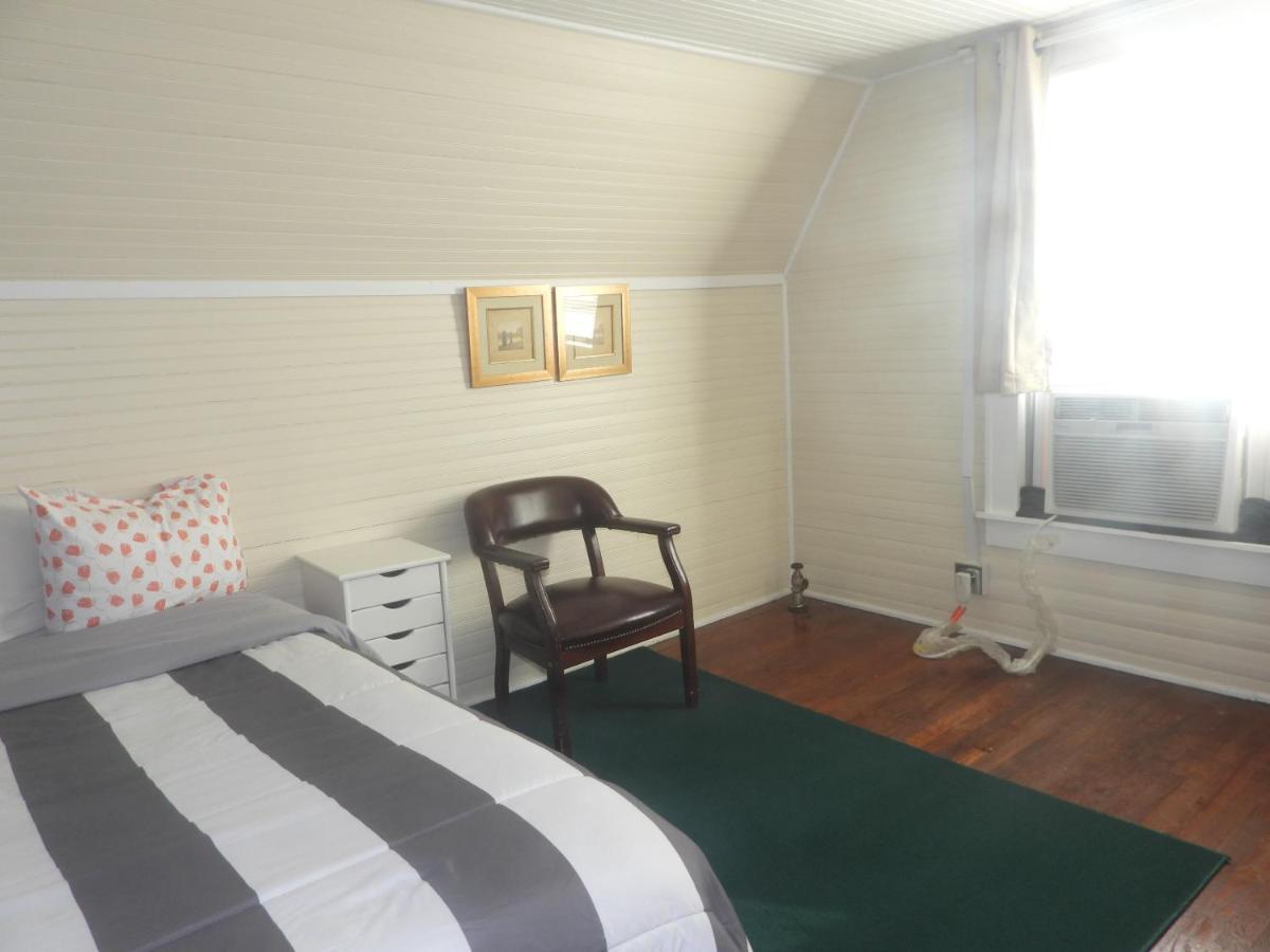Brick House Retreat Hotel Hamlet Bagian luar foto